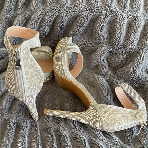 Silver rhinestone heels - Picture 6 of 7